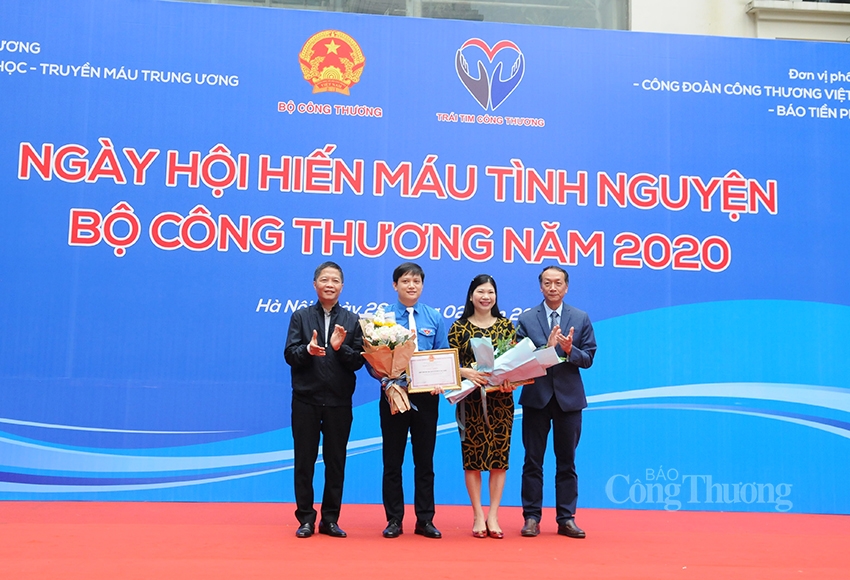 trai tim va tinh nguoi cong thuong