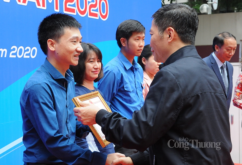 trai tim va tinh nguoi cong thuong