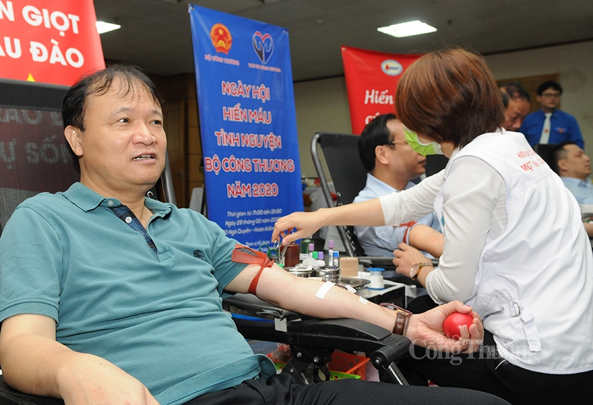 trai tim va tinh nguoi cong thuong