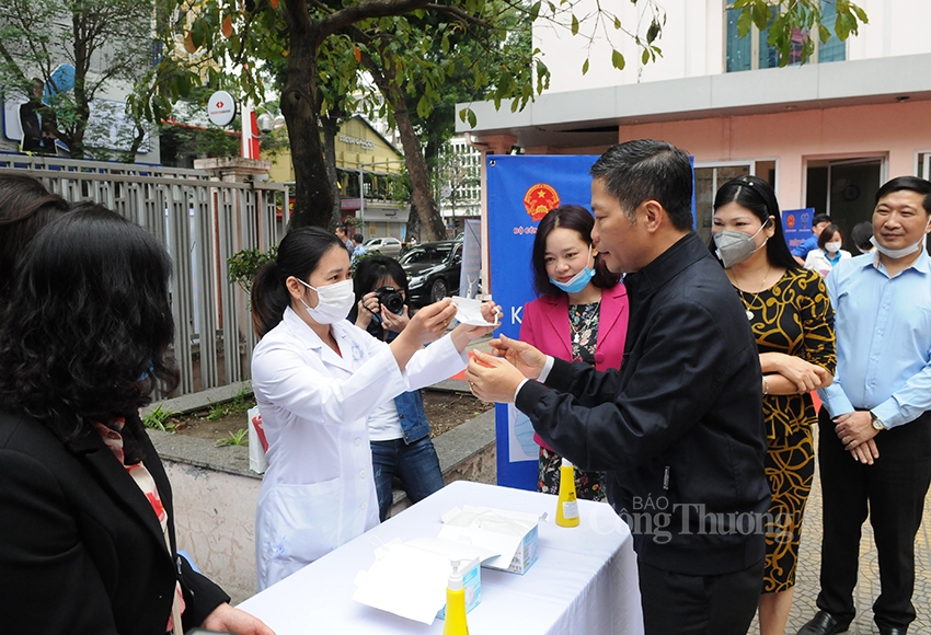 trai tim va tinh nguoi cong thuong