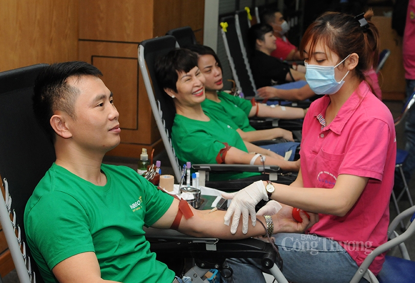 trai tim va tinh nguoi cong thuong