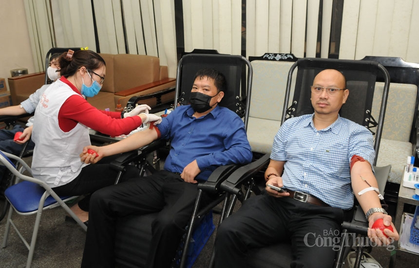 trai tim va tinh nguoi cong thuong