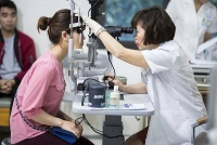Khám tầm soát miễn phí bệnh lý Glôcôm tại Bệnh viện Mắt Hà Nội 2