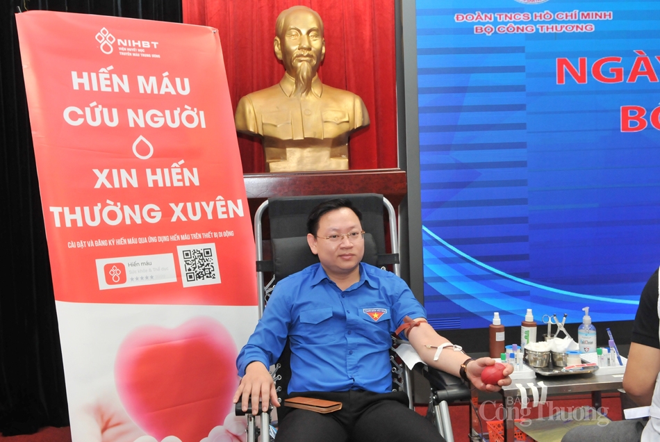Người Công Thương gửi nghĩa tình trong từng giọt máu hồng