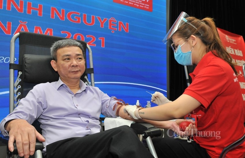 Người Công Thương gửi nghĩa tình trong từng giọt máu hồng
