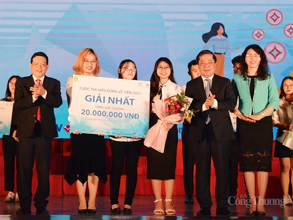 Cuộc thi “Hiểu đúng về tiền 2021” đã tìm ra nhà vô địch Cuộc thi “Hiểu đúng về tiền 2021” đã tìm ra nhà vô địch