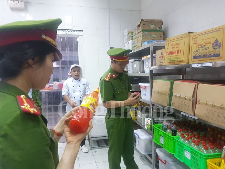 Vĩnh Phúc: Đảm bảo an toàn vệ sinh thực phẩm tại các bếp ăn công nghiệp vinh phuc dam bao an toan ve sinh thuc pham tai cac bep an cong nghiep