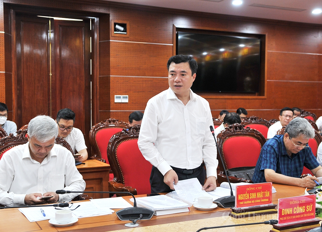 Thứ trưởng Nguyễn Sinh Nhật Tân kiểm tra công tác phòng chống thiên tai tại Hòa Bình, Yên Bái, Sơn La