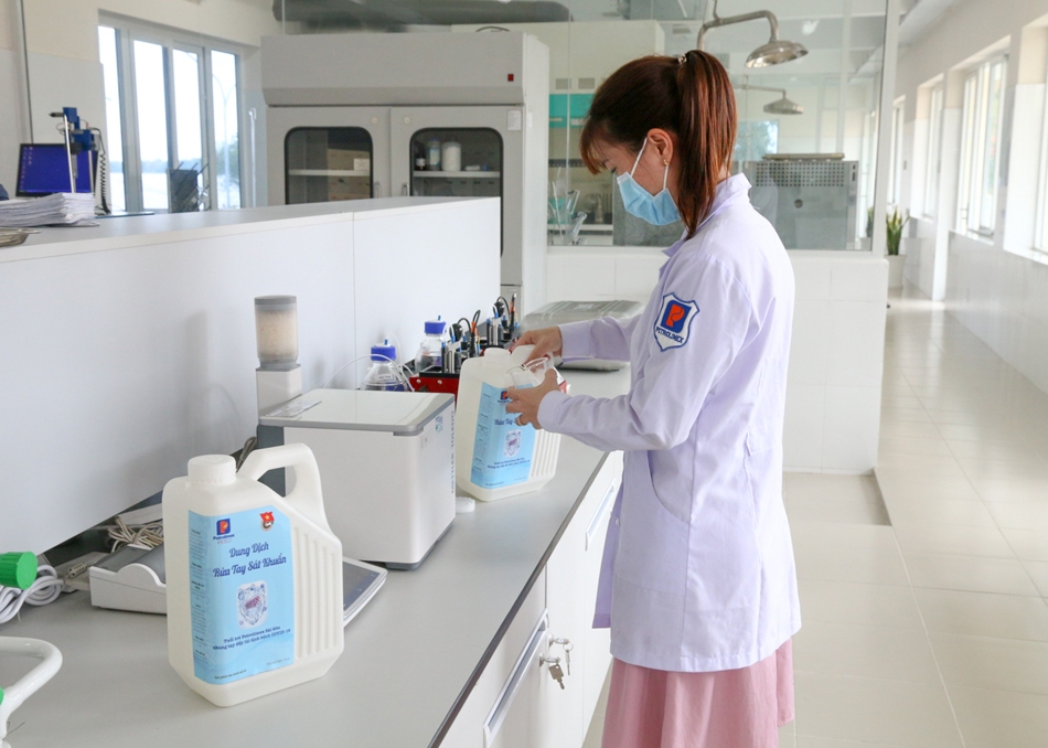 Tuổi trẻ Petrolimex Sài Gòn chung tay phòng, chống dịch bệnh Covid-19