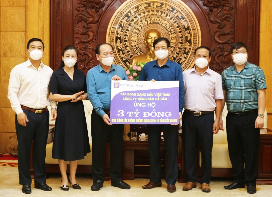 Petrolimex đảm bảo nguồn cung và an toàn cho người lao động