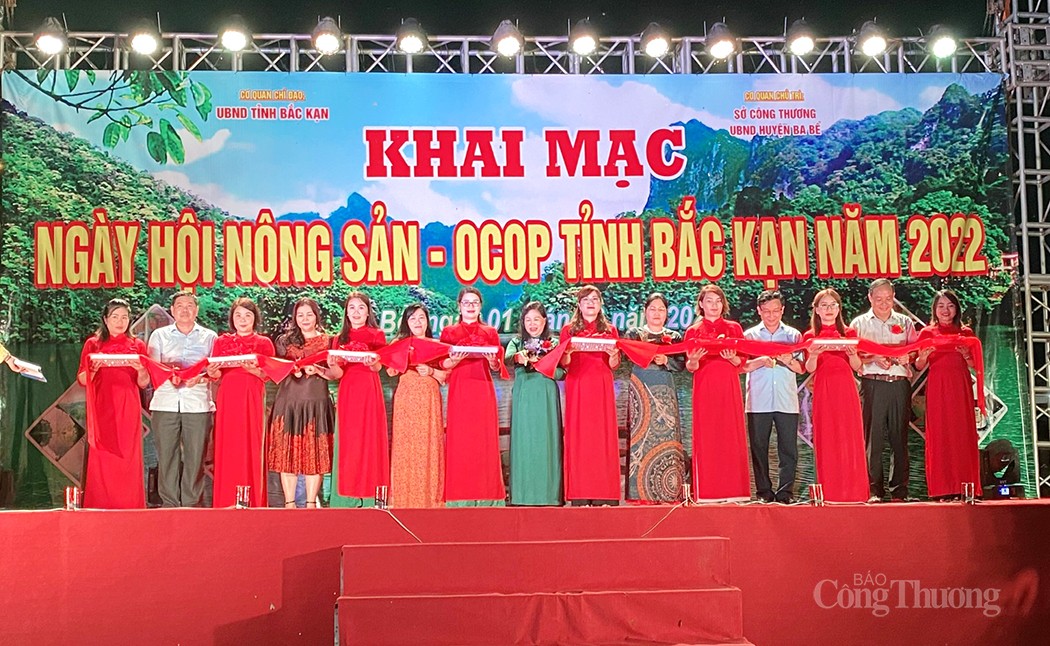 Khai mạc “Ngày hội nông sản - OCOP tỉnh Bắc Kạn năm 2022”