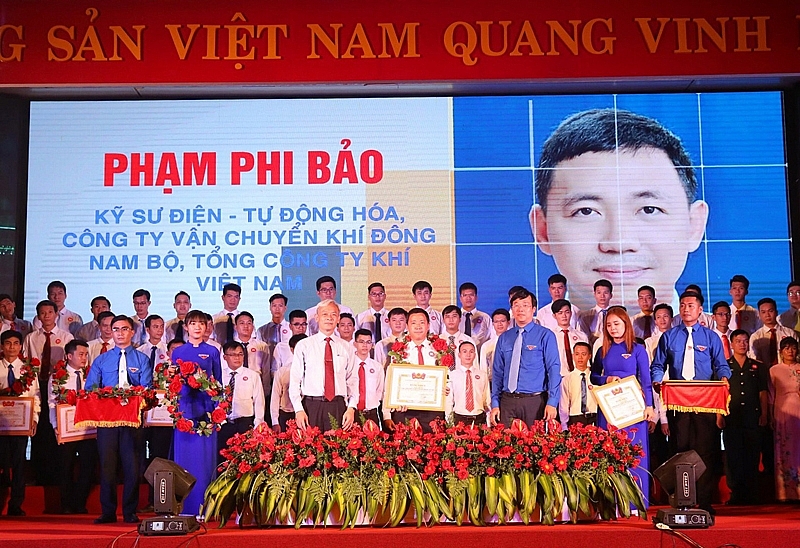 nhung nguoi tho tre gioi cua pv gasv 3