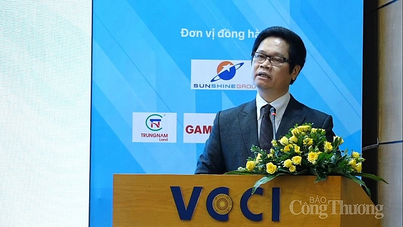 thi truong bat dong san tang nhiet nho chinh sach