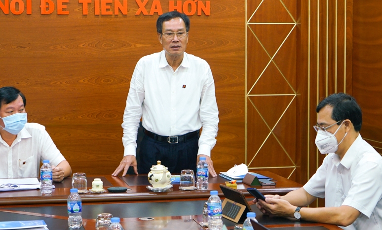 Sản xuất kinh doanh đi đôi với bảo đảm an toàn cho người lao động