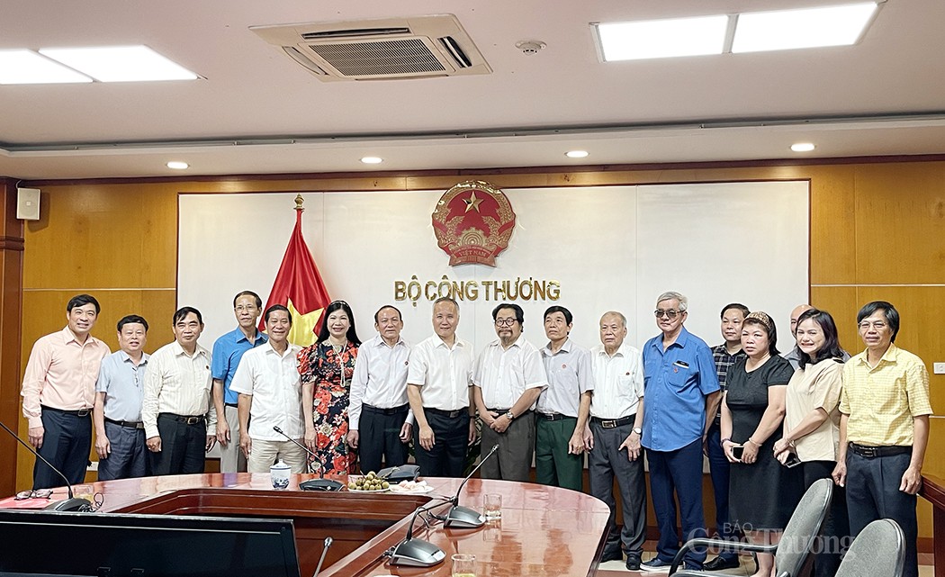Bộ Công Thương gặp mặt, tri ân các thương binh và thân nhân gia đình liệt sỹ