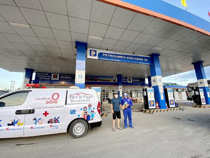 Hỗ trợ cho những xe vận chuyển bà con từ miền Nam về quê miễn phí Hỗ trợ cho những xe vận chuyển bà con từ miền Nam về quê miễn phí