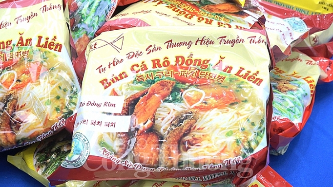 dua hang hoa viet tiep can nha nhap khau trung quoc