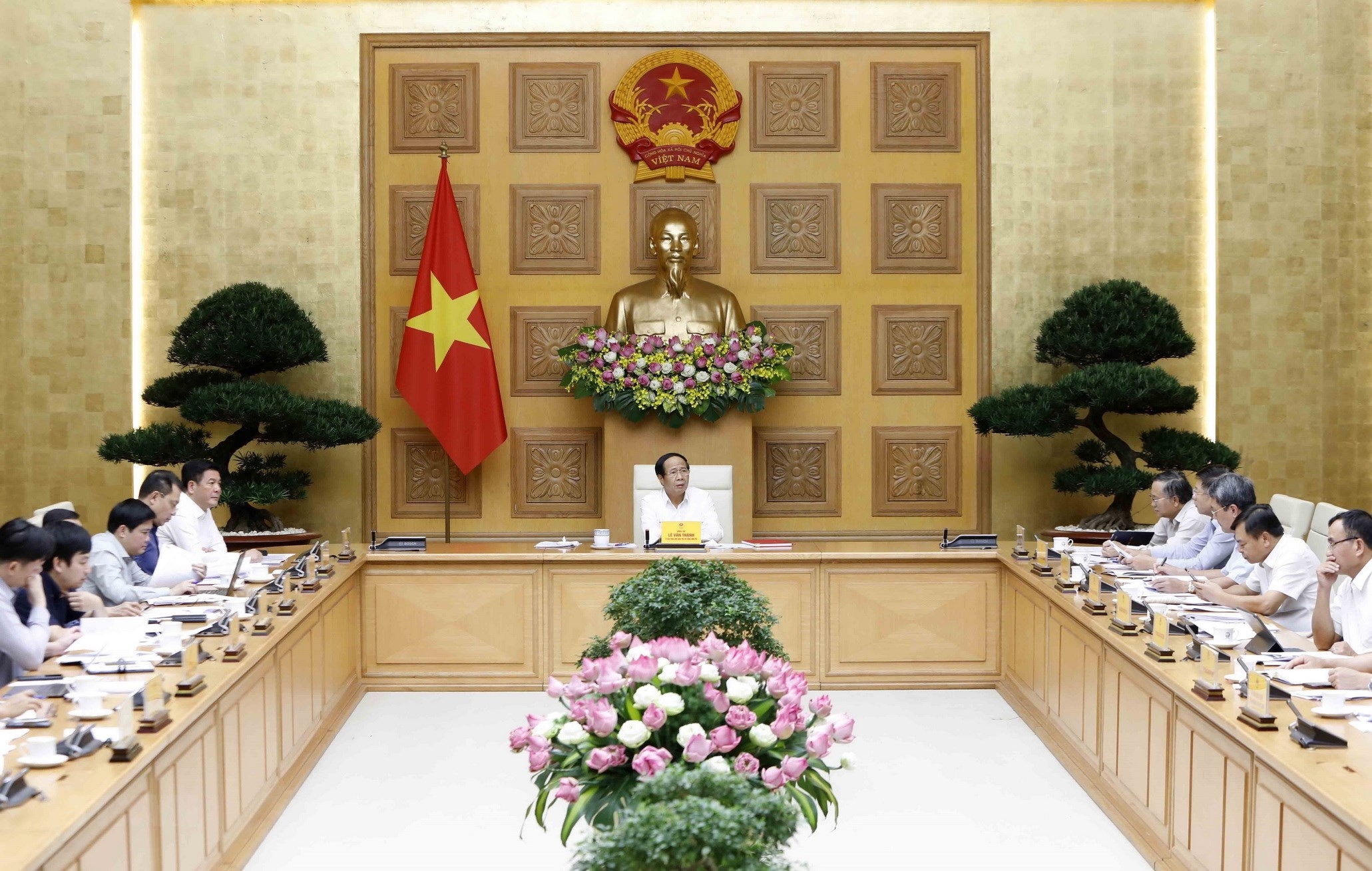 Phó Thủ tướng Lê Văn Thành: Tuyệt đối không để thiếu điện