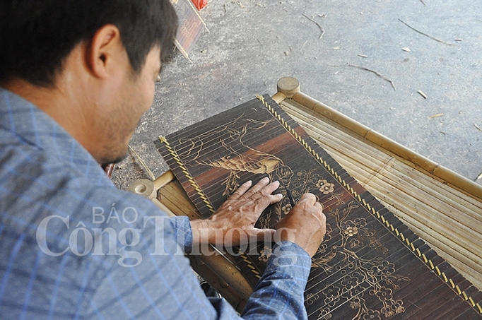 tranh tre dam hon que