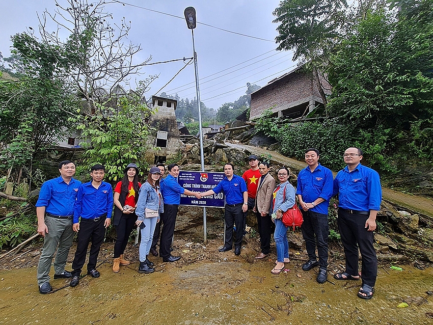 Tuổi trẻ Bộ Công Thương “thắp sáng” vùng cao tuoi-tre-bo-cong-thuong-thap-sang-vung-cao