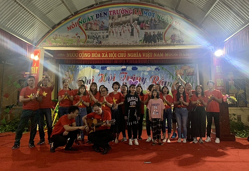 Tuổi trẻ Bộ Công Thương “thắp sáng” vùng cao tuoi-tre-bo-cong-thuong-thap-sang-vung-cao-9