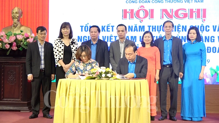 Thay đổi nhận thức cho đoàn viên, người lao động và doanh nghiệp thay doi nhan thuc cho doan vien nguoi lao dong va doanh nghiep