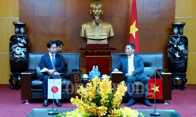 Việt Nam mong muốn tăng cường hợp tác nhiều mặt với Nhật Bản viet nam mong muon tang cuong hop tac nhieu mat voi nhat ban