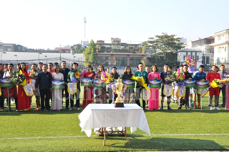 Khai mạc giải bóng đá nam thanh niên Bộ Công Thương 2019 - 2020 khai mac giai bong da nam thanh nien bo cong thuong 2019 2020