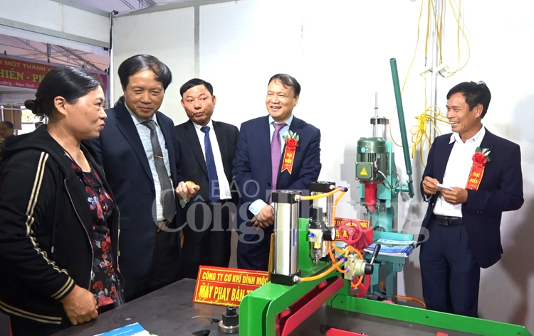 Nam Định: Đẩy mạnh xúc tiến thương mại gắn với Cuộc vận động người Việt dùng hàng Việt nam dinh day manh xuc tien thuong mai gan voi cuoc van dong nguoi viet dung hang viet