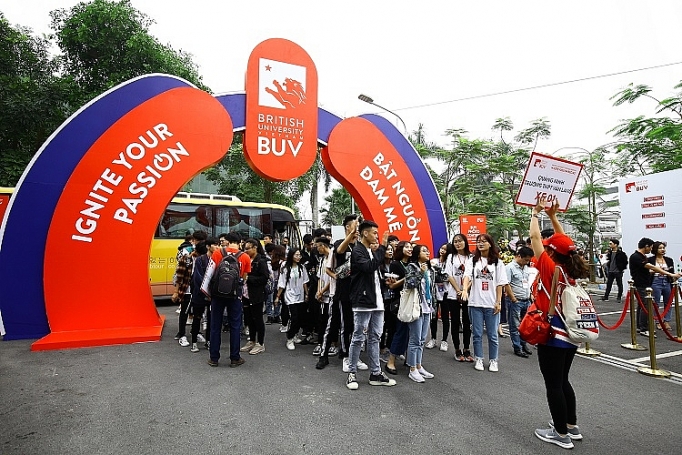 Đại học Anh quốc Việt Nam: Bật nguồn đam mê với 3 chương trình thời thượng dai hoc anh quoc viet nam bat nguon dam me voi 3 chuong trinh thoi thuong