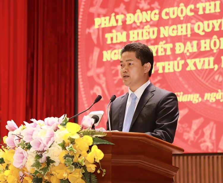 Ông Vũ Mạnh Hà - Trưởng ban Tuyên giáo Tỉnh ủy Hà Giang- phát động cuộc thi