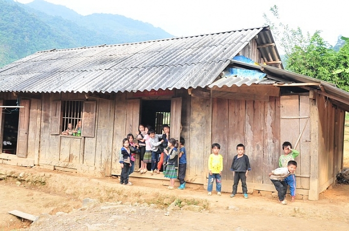 Dừng sử dụng amiang trắng: Để nguy cơ ung thư không còn ám ảnh mỗi nếp nhà dung su dung amiang trang de nguy co ung thu khong con am anh moi nep nha