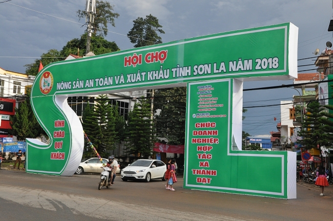 tieu thu nong san tinh son la ket noi cung cau tao dot pha