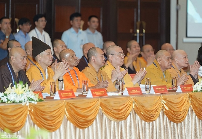 Lợi ích tôn giáo gắn liền với lợi ích quốc gia, dân tộc loi ich ton giao gan lien voi loi ich quoc gia dan toc