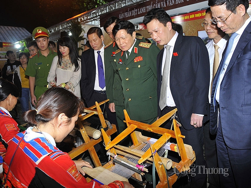 Kỳ vọng vào những quyết sách mạnh mẽ, đúng đắn