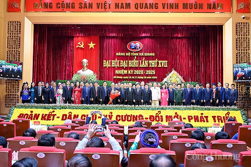 Kỳ vọng vào những quyết sách mạnh mẽ, đúng đắn