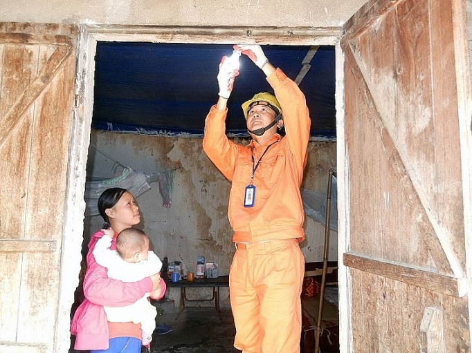 tuoi tre evnhanoi nhung nghia cu dep trong thang tri an