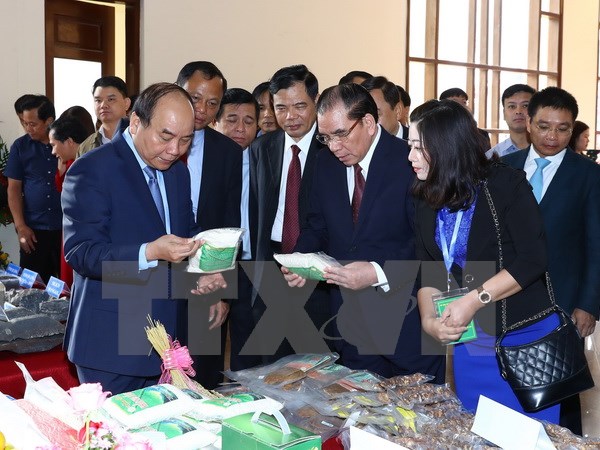 Thủ tướng dự Hội nghị Xúc tiến đầu tư tỉnh Bắc Kạn năm 2017