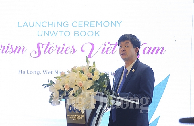 Công bố cuốn sách “Câu chuyện du lịch Việt Nam” cong bo cuon sach cau chuyen du lich viet nam