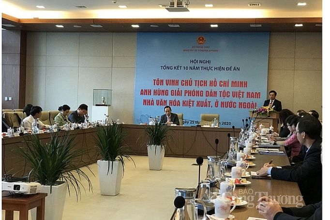 Chủ tịch Hồ Chí Minh – cầu nối giữa Việt Nam và bạn bè quốc tế chu tich ho chi minh cau noi giua viet nam va ban be quoc te