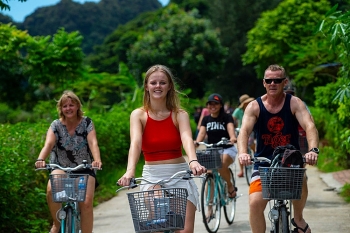 Việt Nam phấn đấu đón 18 triệu du khách quốc tế