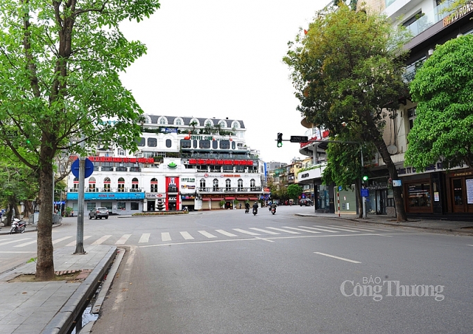 pho phuong ha noi vang lang truoc gio cach ly toan xa hoi