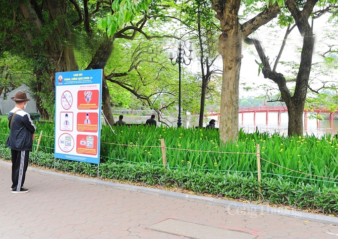 pho phuong ha noi vang lang truoc gio cach ly toan xa hoi