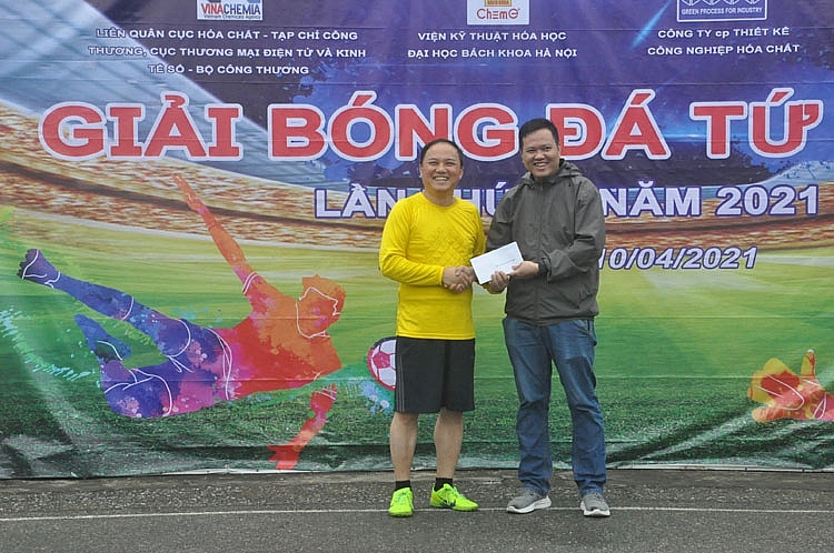 Liên quân các đơn vị Bộ Công Thương tham gia Giải bóng đá tứ hùng lần I Liên quân các đơn vị Bộ Công Thương tham gia Giải bóng đá tứ hùng lần I