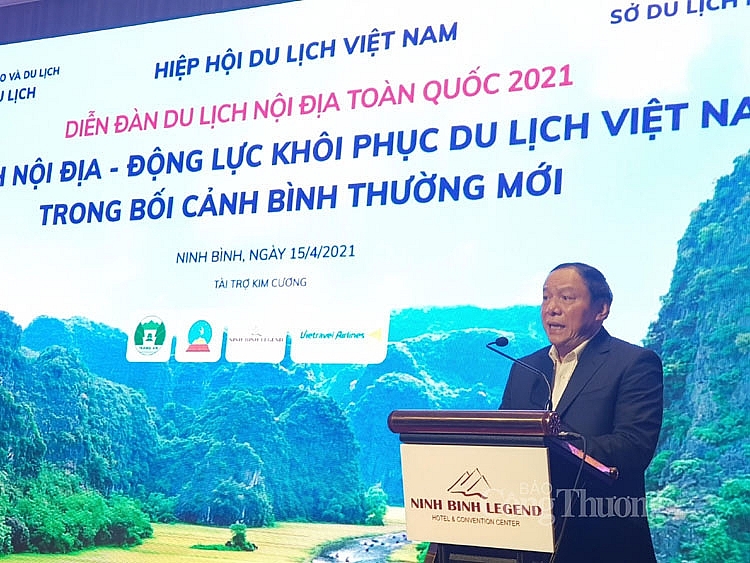 Bộ trưởng Bộ VHTT&DL Nguyễn Văn Hùng