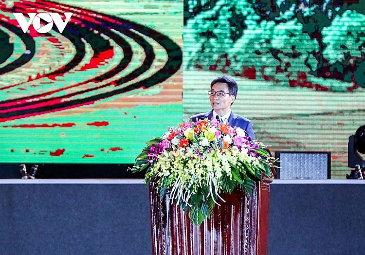 Phó Thủ tướng Vũ Đức Đam phát biểu tại Lễ khai mạc Năm Du lịch quốc gia Phó Thủ tướng Vũ Đức Đam phát biểu tại Lễ khai mạc Năm Du lịch quốc gia