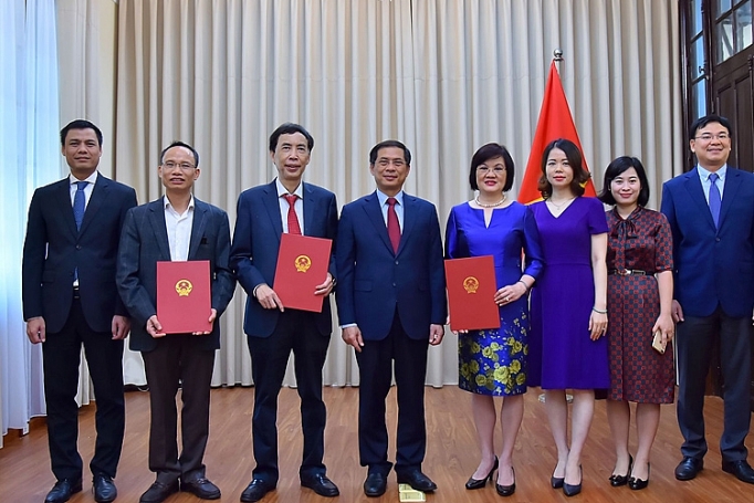 Ông Võ Trí Thành tiếp tục giữ chức Chủ tịch VNCPEC ong vo tri thanh tiep tuc giu chuc chu tich vncpec