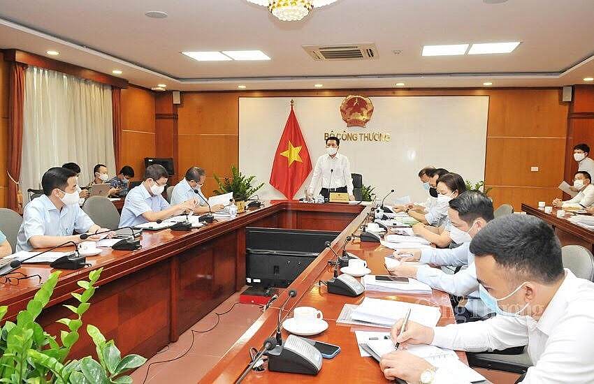 Các cơ sở đào tạo phải tập trung xây dựng chiến lược phù hợp với xu thế của thời đại Các cơ sở đào tạo phải tập trung xây dựng chiến lược phù hợp với xu thế của thời đại