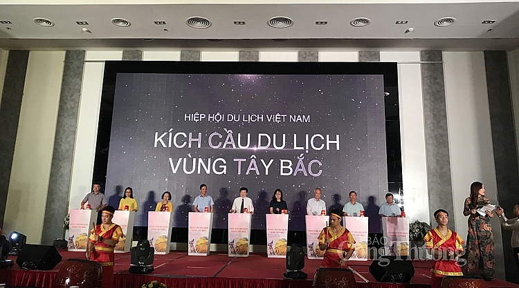 Doanh nghiệp liên kết kích cầu du lịch vùng Tây Bắc doanh nghiep lien ket kich cau du lich vung tay bac