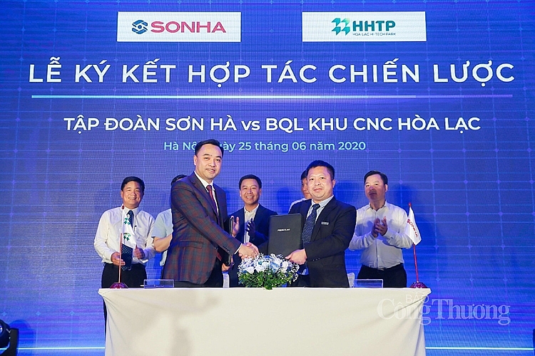 Tập đoàn Sơn Hà ra mắt sản phẩm điện mặt trời áp mái FreeSolar tap doan son ha ra mat san pham dien mat troi ap mai freesolar